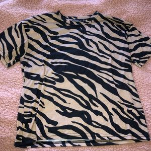 Boohoo Petite T-Shirt